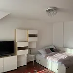 B-willa Basen & Jacuzzi, Sauna Вилла Slopnice