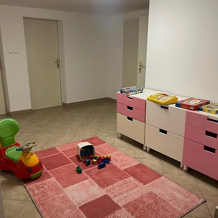 B-willa Basen & Jacuzzi, Sauna * Slopnice