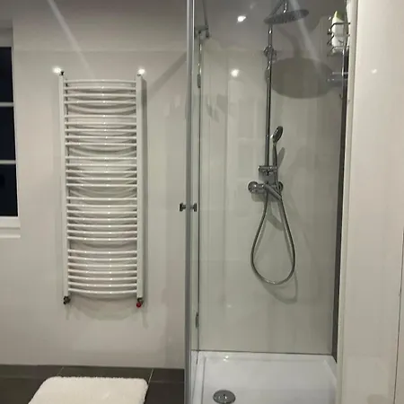 Villa B-willa Basen & Jacuzzi, Sauna Slopnice