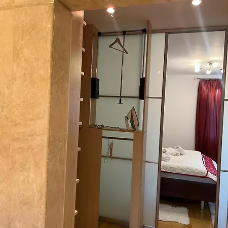 B-willa Basen & Jacuzzi, Sauna Villa *