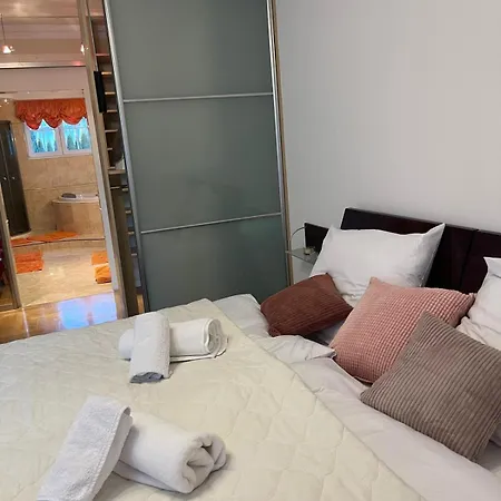 B-willa Basen & Jacuzzi, Sauna *