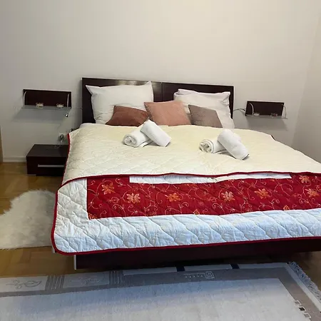 B-willa Basen & Jacuzzi, Sauna *