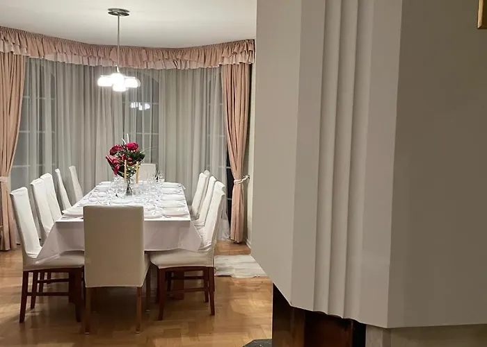 Villa B-willa Basen & Jacuzzi, Sauna Slopnice