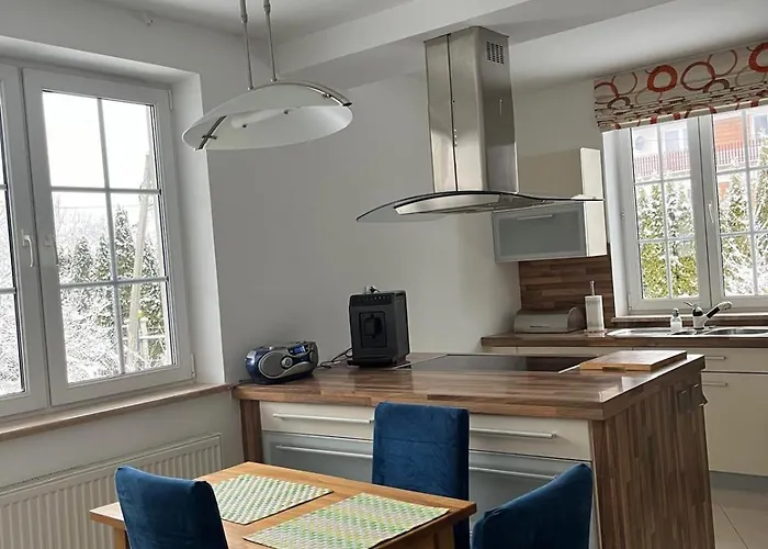 B-willa Basen & Jacuzzi, Sauna * Slopnice