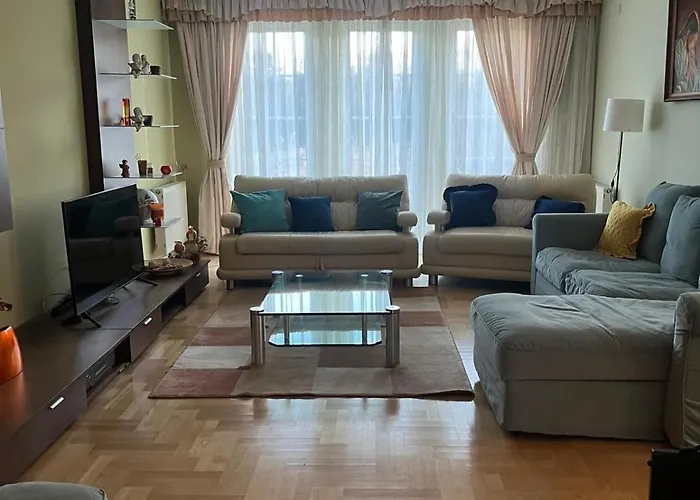 B-willa Basen & Jacuzzi, Sauna Villa Slopnice