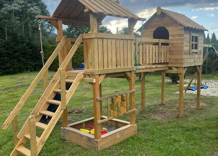 B-willa Basen & Jacuzzi, Sauna * Slopnice